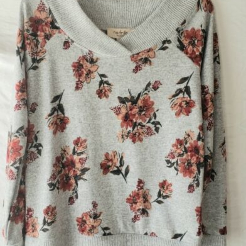 Long sleeve with floral